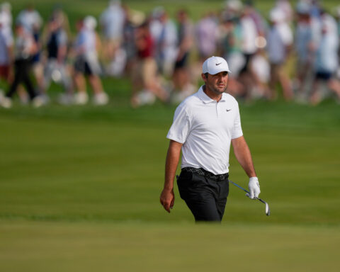 Scheffler’s putter goes cold, forcing big comeback for shot at 2nd straight PGA Championship