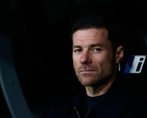Xabi Alonso hired by Chelsea on 4-year deal in return to coaching after Real Madrid disappointment