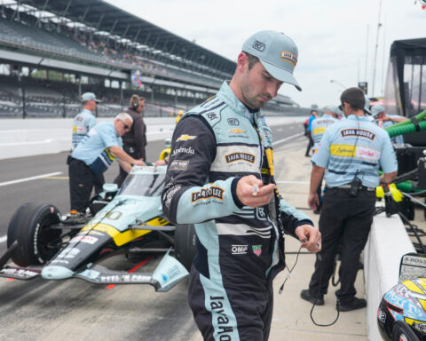 Alexander Rossi still hoping to compete in Indianapolis 500 after crash leads to hand surgery