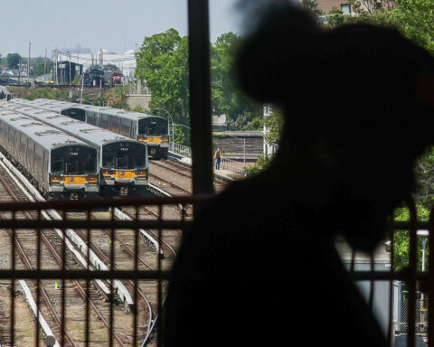 Deal reached to end strike at largest US commuter railroad