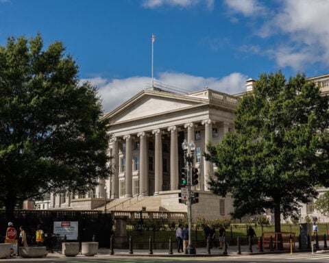 30-year US Treasury yield hits highest level in 19 years