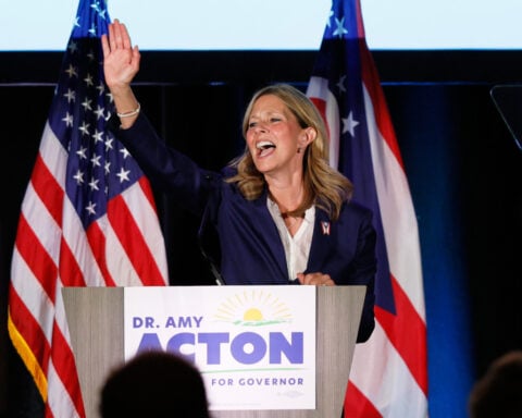 Vance takes his fight against fraud to red Ohio, muddying waters for GOP's Vivek Ramaswamy