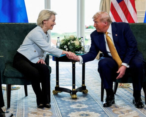 EU paves way to finalise US trade deal and avoid Trump tariff hike