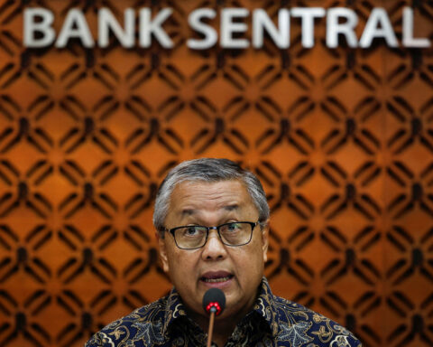 Indonesia central bank delivers hefty interest rate rise as it looks to stem battered rupiah's fall