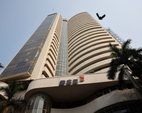 Foreign selling in Asian equities rises as bond yields climb