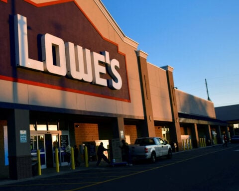 Lowe's sticks to forecasts amid muted US housing market, flags cost pressures