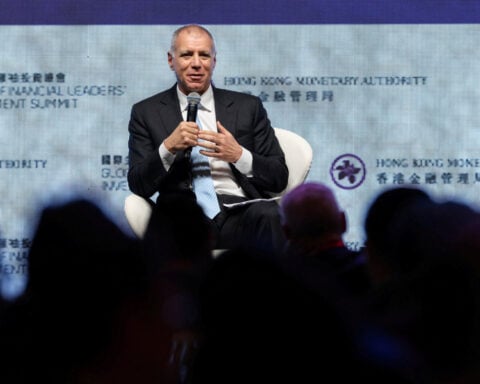 Don't fight AI, HSBC CEO tells staff as banks begin job cuts