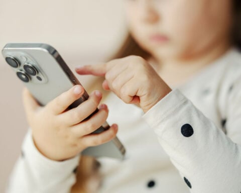New surgeon general’s advisory raises alarm about screen time risks for kids and teens