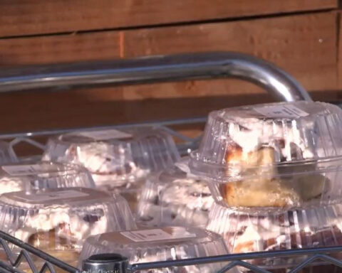 Bake stand boom hits Hawaii