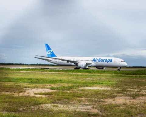 Airlines cancel flights in response to Middle East conflict