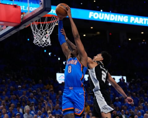 OKC guard Jalen Williams' hamstring issues return, he leaves Game 2 of Thunder-Spurs early