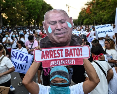 Philippines vows to arrest fugitive senator wanted by ICC