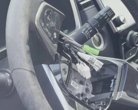 Neighbors in Miami-Dade report 20 cars broken into or stolen overnight: "The airbags were pulled out of my car"