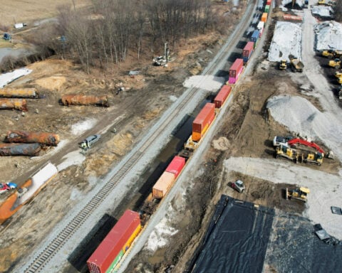 US House panel votes to advance rail safety legislation