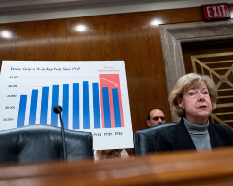 Acting head of US NIH infectious disease institute has left, senators say