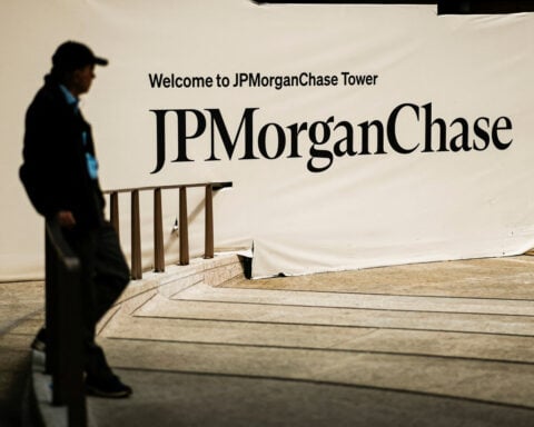 JPMorgan looks to offload exposure to $4 billion in private equity-linked loans, FT reports
