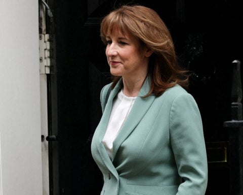 UK borrowing jumps as Reeves faces up to Iran war challenge
