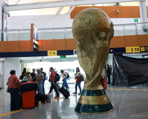 Soccer-Ebola risk minimal for World Cup fans, logistics challenges remain