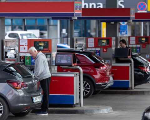EU in stagflationary trend, must not risk fiscal crisis, ministers say
