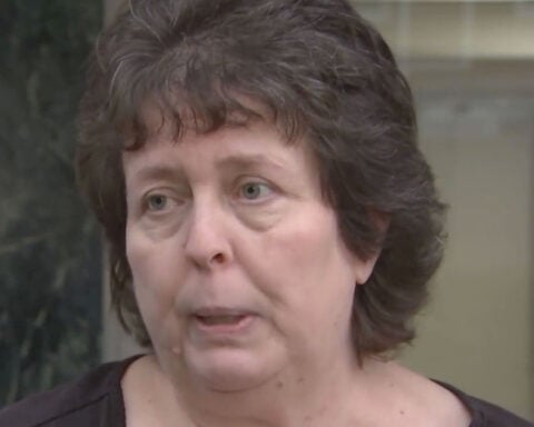 Residents of Philadelphia apartment in disbelief after woman dies of heat-related illness: "I am sick about it"