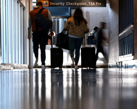 US extends Ebola travel ban to Green Card holders
