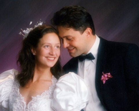 These unassuming wedding photos poke holes in the patriarchy