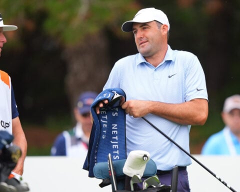 Si Woo Kim hangs on to Byron Nelson lead and has Scottie Scheffler and Wyndham Clark chasing