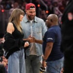 Life of A Basketball Fan: Taylor Swift attends Cavs-Knicks in Cleveland with fiance Travis Kelce