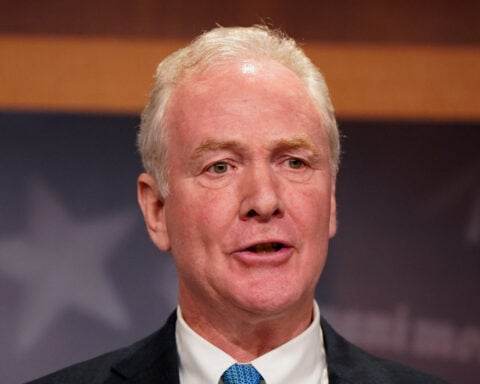 Possible deal on Iran divides US lawmakers largely along party lines