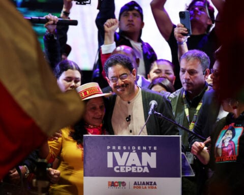 Colombian presidential candidates wrap up campaigns with big rallies