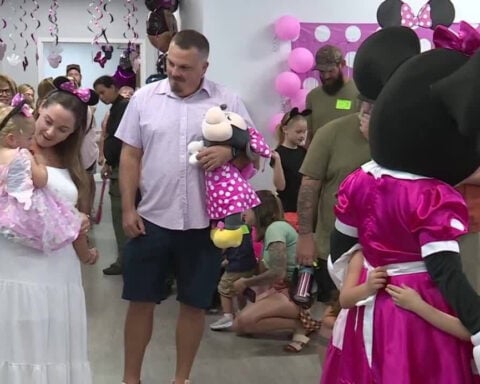 Mother reunites with fire rescue crew who saved her toddler from Easter drowning