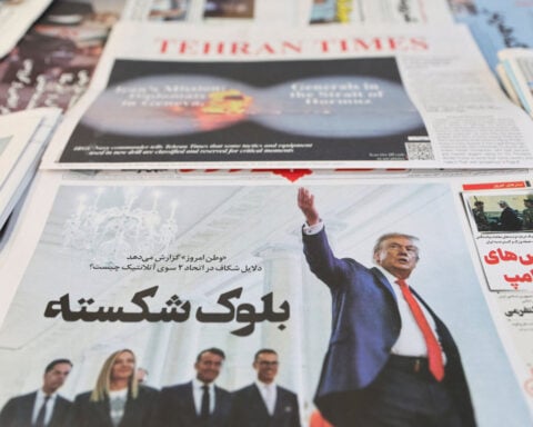 Peace talks hit turbulence