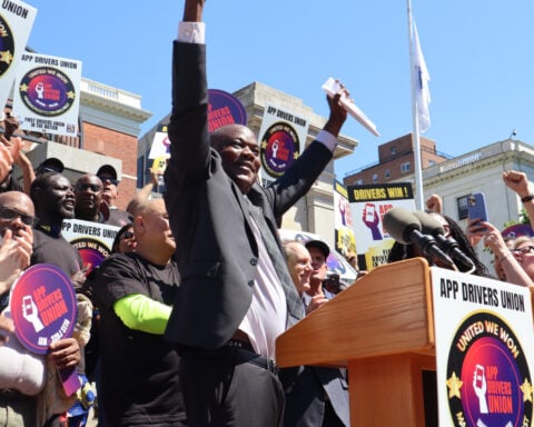 Massachusetts Uber, Lyft drivers certify first statewide ride-hailing union amid automation fears
