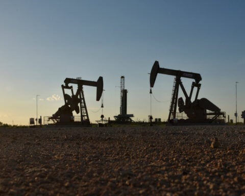 Oil settles 5% lower as investors await updates on US-Iran peace deal talks
