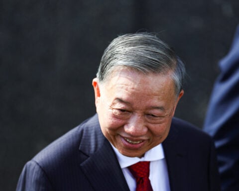 Vietnam leader to visit Philippines next week for trade, security talks
