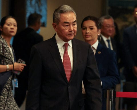 China willing to work with Czech government to improve ties