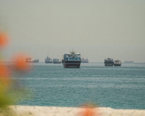 Iran state TV says draft deal with US would reopen Hormuz shipping, end naval blockade