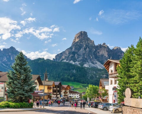 Hotel’s refusal to serve guest tap water at restaurant is lawful, top Italian court rules