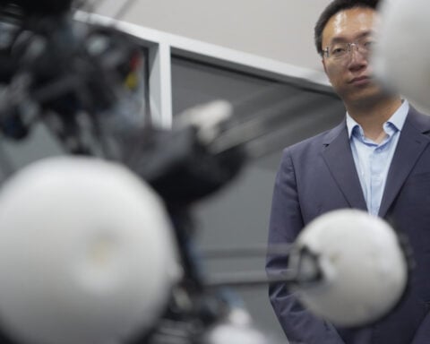 Introducing Argus, a robot with 20 legs and eyes built to move and see in any direction instantly
