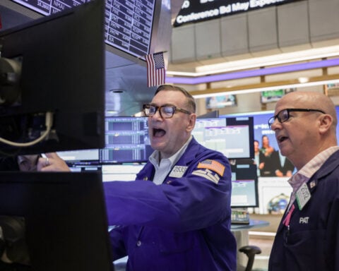 Trading Day: Pause before PCE