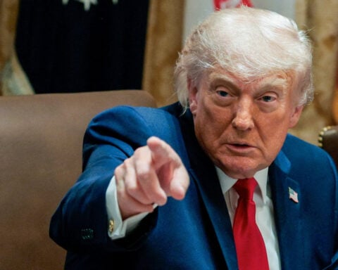 Trump says he can outwait Iran, dismisses midterm election pressure