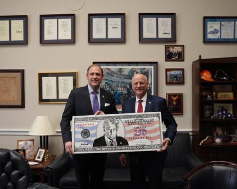 Trump admin planning to potentially put president’s image on commemorative $250 bill