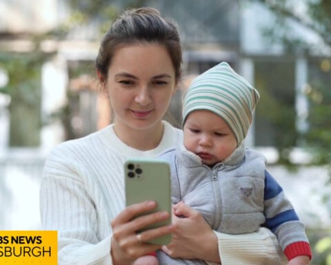Pennsylvania moms can get free support from other moms through text message service