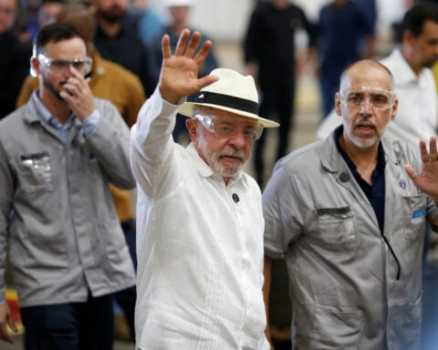 Brazil's lower house approves Lula-backed proposal to cut work week