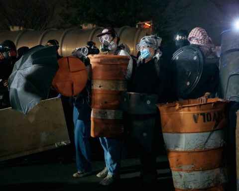 6 protesters arrested after clash with ICE officers outside a New Jersey detention center