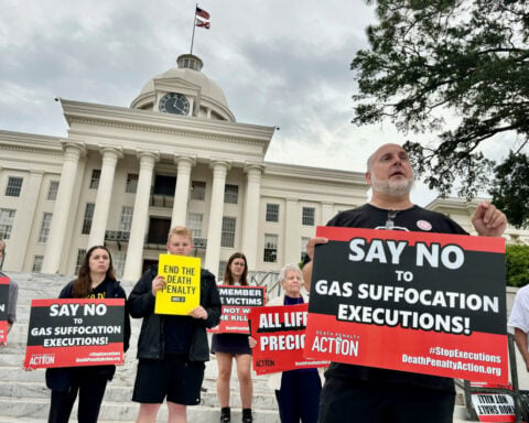 Federal judge upholds constitutionality of nitrogen gas executions