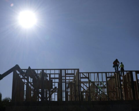 When ICE ramped up enforcement, US-born workers didn’t see any economic gains