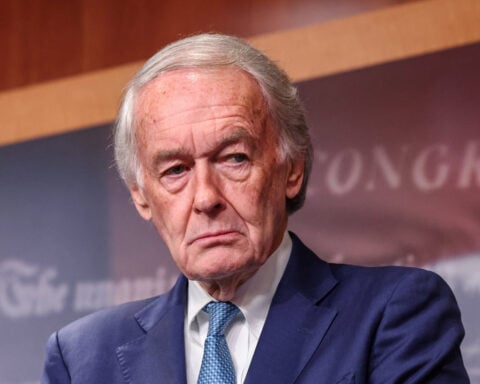Democratic senator wants TikTok US JV, Oracle to answer questions on platform safeguards