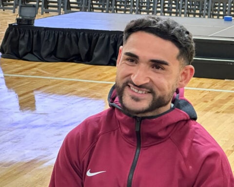Robinson learns of World Cup berth on golf course, Roldan during club meeting, Reyna in parking lot