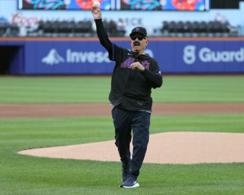 Bobby Valentine, in disguise again, revels in his most famous moment with Mets